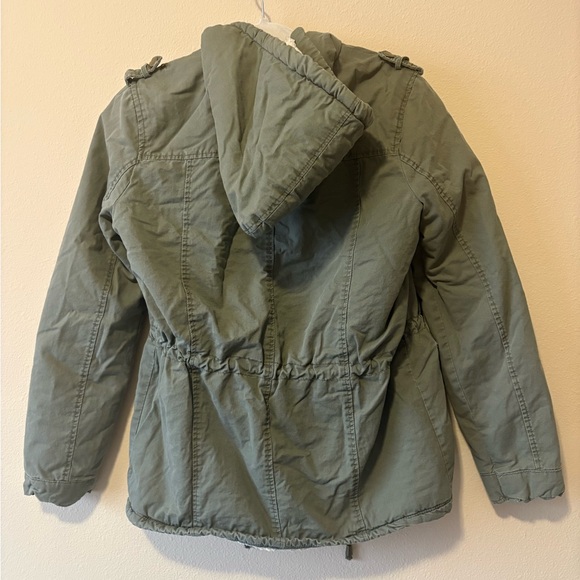 Outer Edge Medium Jacket - Picture 4 of 4